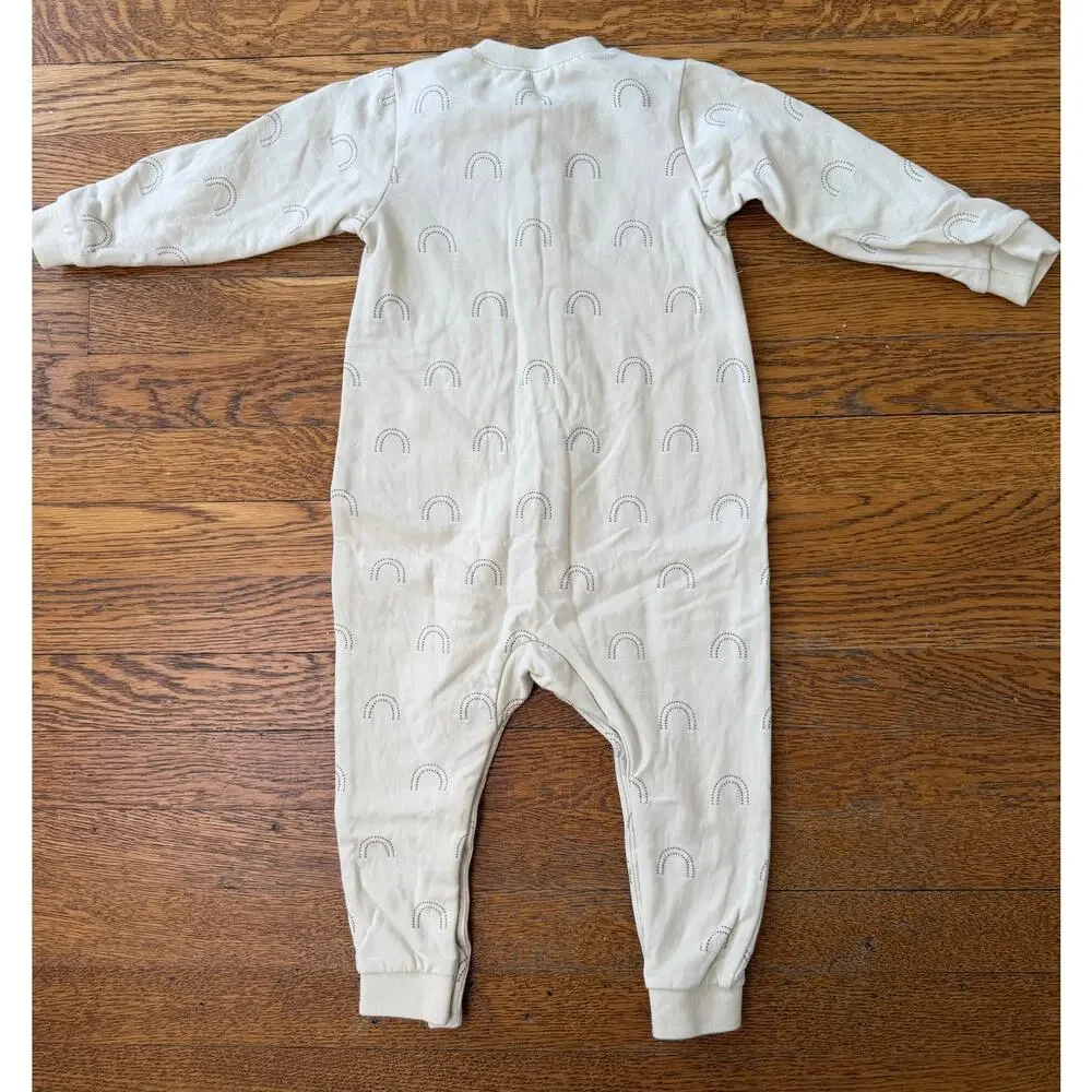 Quincy Mae Beige Rainbow Print Sleeper Size 18-24 Months